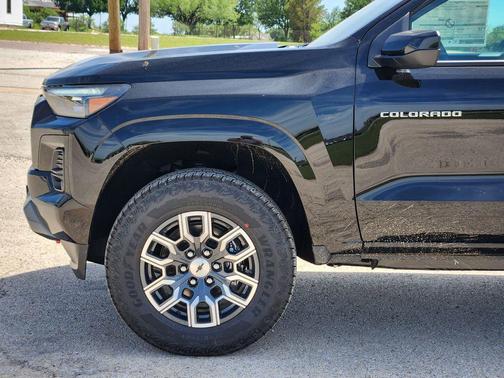 Black 2026 Chevrolet Colorado Z71