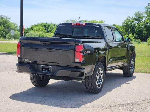 Black 2026 Chevrolet Colorado Z71