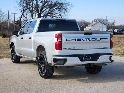 2022 Chevrolet Silverado 1500 Custom