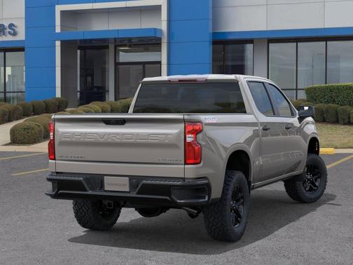 White Sand 2026 Chevrolet Silverado 1500 Custom Trail Boss