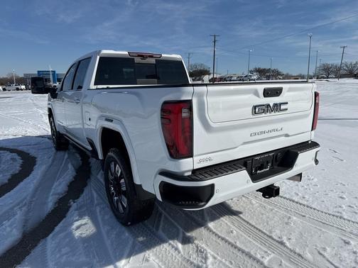 2024 GMC Sierra 2500 Denali