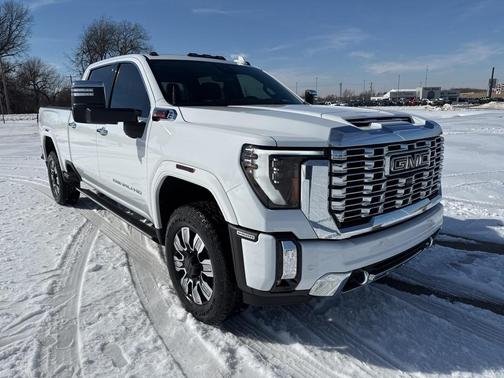 2024 GMC Sierra 2500 Denali