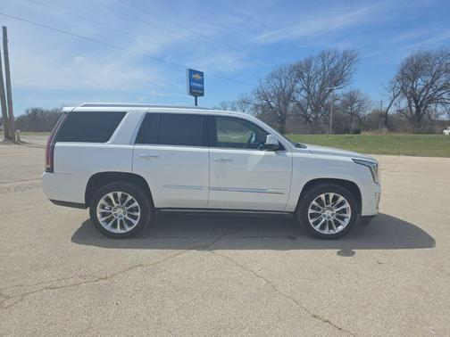 2019 Cadillac Escalade Premium Luxury