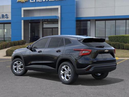 Mosaic Black Metallic 2026 Chevrolet Trax LS
