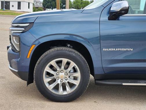 2025 Chevrolet Suburban Premier