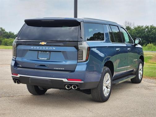 2025 Chevrolet Suburban Premier
