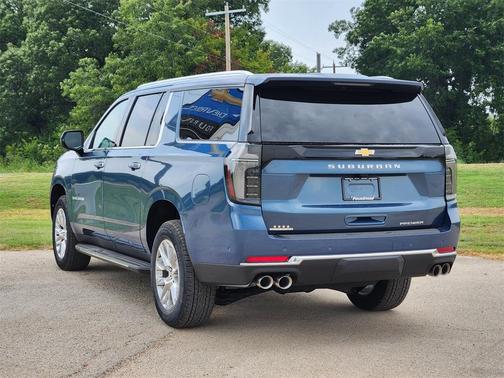 2025 Chevrolet Suburban Premier