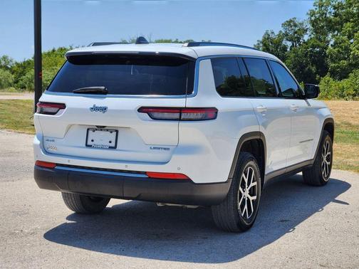 Bright White Clearcoat 2024 Jeep Grand Cherokee L Limited