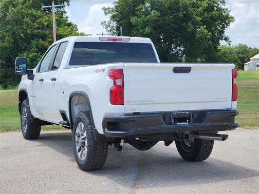 2025 Chevrolet Silverado 2500 Custom