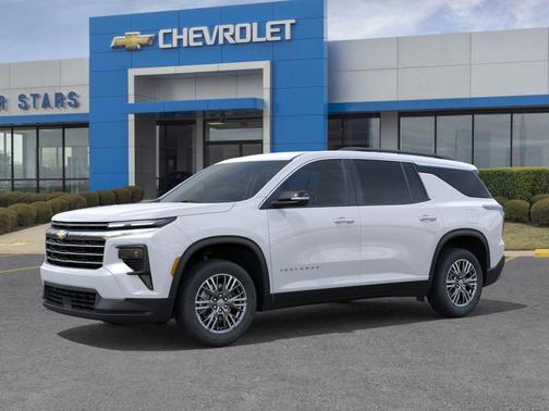 Summit White 2026 Chevrolet Traverse LT