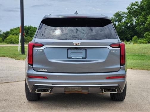 2021 Cadillac XT6 Luxury FWD