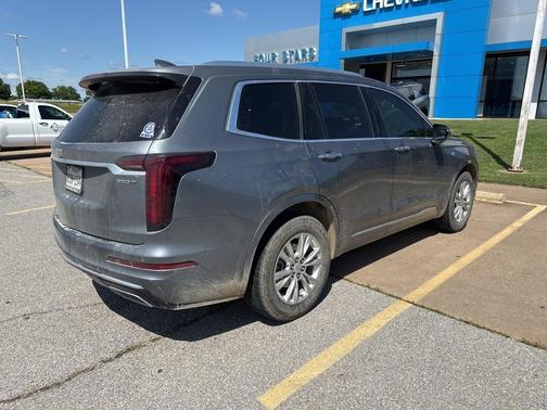 2021 Cadillac XT6 Luxury FWD