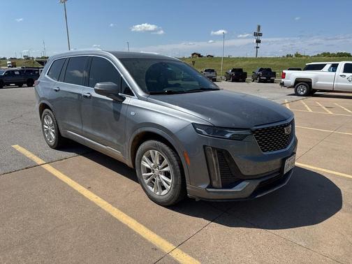 2021 Cadillac XT6 Luxury FWD
