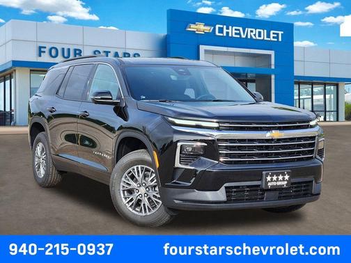 Mosaic Black Metallic 2026 Chevrolet Traverse LT