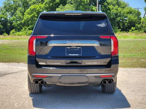 Onyx Black 2024 GMC Yukon Denali Ultimate