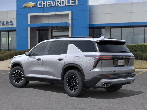Sterling Gray Metallic 2026 Chevrolet Traverse Z71