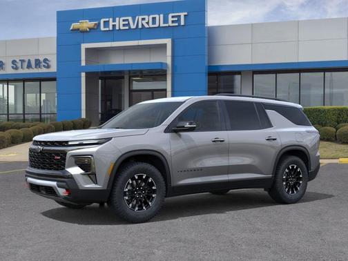 Sterling Gray Metallic 2026 Chevrolet Traverse Z71