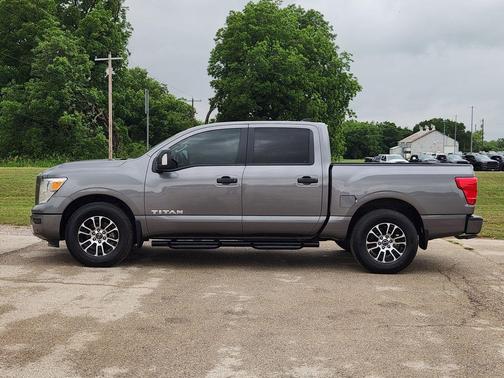 Gun Metallic 2024 Nissan Titan SV