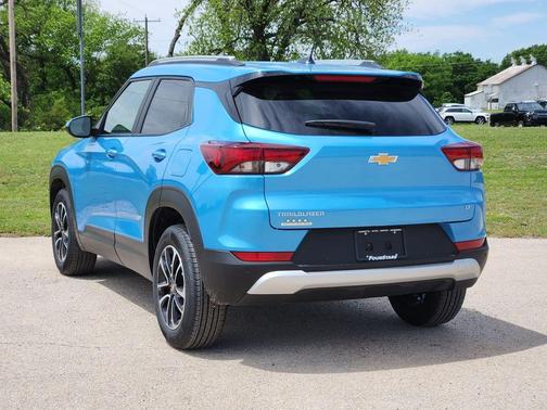 Marina Blue 2026 Chevrolet Trailblazer LT