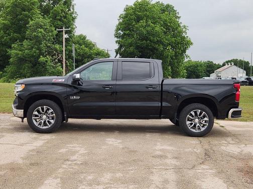 Black 2025 Chevrolet Silverado 1500 LT