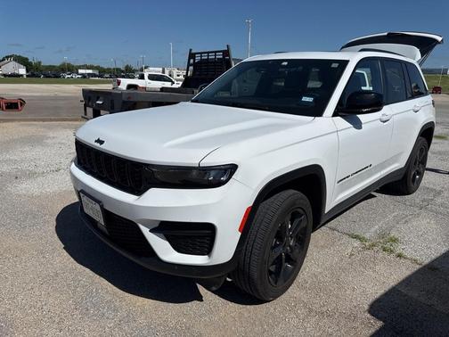 2024 Jeep Grand Cherokee Laredo