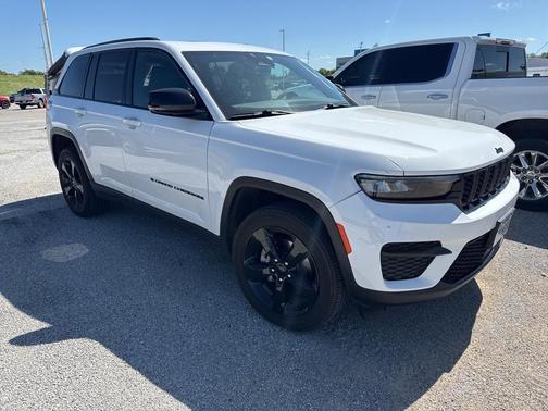 2024 Jeep Grand Cherokee Laredo