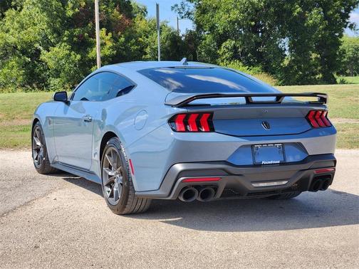 2024 Ford Mustang Dark Horse