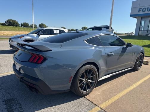 2024 Ford Mustang Dark Horse