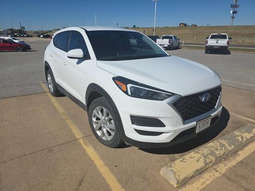 2021 Hyundai TUCSON SE