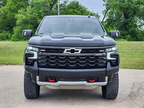 Black 2024 Chevrolet Silverado 1500 ZR2