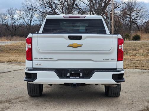 2022 Chevrolet Silverado 1500 Limited Custom