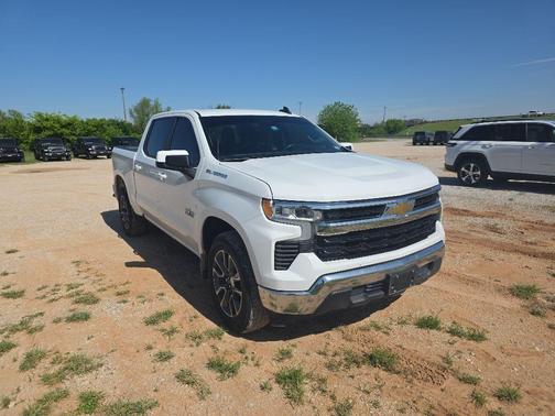 Summit White 2022 Chevrolet Silverado 1500 LT