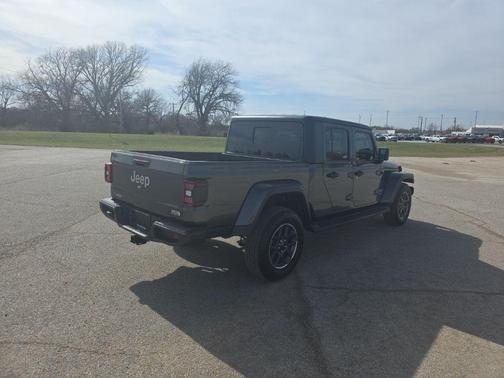 2021 Jeep Gladiator Overland