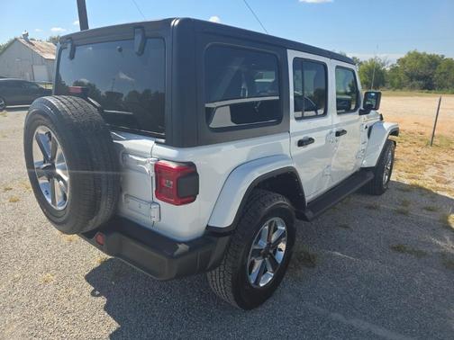 2022 Jeep Wrangler Unlimited Sahara