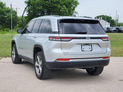 Silver Zynith 2022 Jeep Grand Cherokee Limited