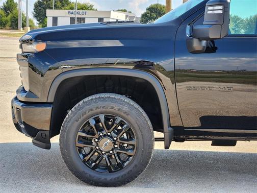 2025 Chevrolet Silverado 2500 Custom