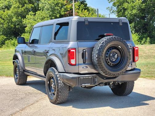 2022 Ford Bronco Black Diamond