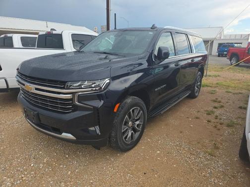 2023 Chevrolet Suburban LT