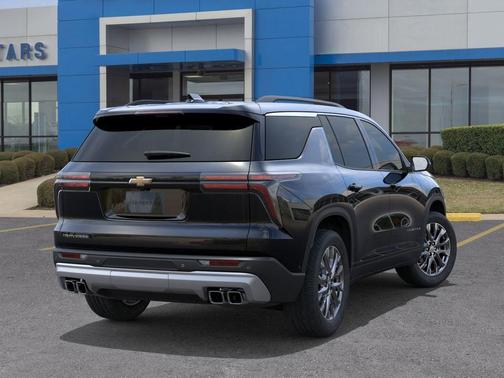 Mosaic Black Metallic 2026 Chevrolet Traverse LT