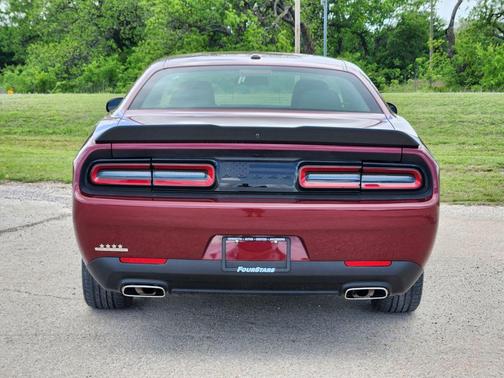 Octane Red Pearlcoat 2023 Dodge Challenger SXT