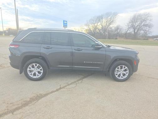 2022 Jeep Grand Cherokee Limited