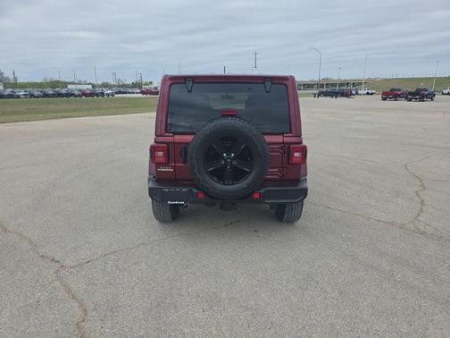 2021 Jeep Wrangler Unlimited Sahara Altitude
