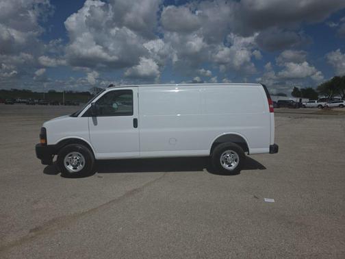 Summit White 2025 Chevrolet Express 2500 Work Van