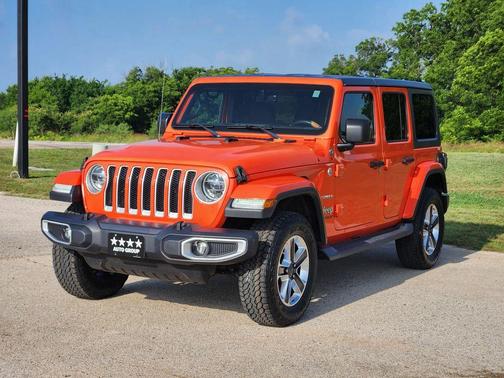 Metallic 2019 Jeep Wrangler Unlimited Sahara