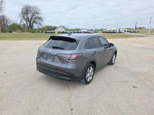 Silver Metallic 2023 Honda HR-V LX