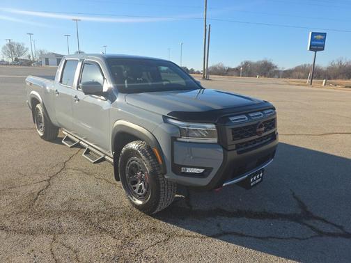 2025 Nissan Frontier PRO-4X