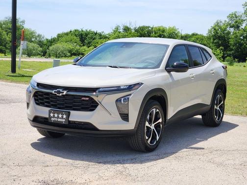 White Sand 2026 Chevrolet Trax 1RS