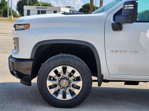 2025 Chevrolet Silverado 2500 Custom