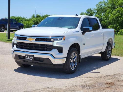 Summit White 2026 Chevrolet Silverado 1500 LT