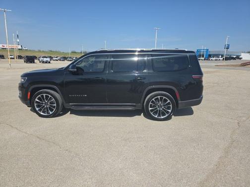 2022 Jeep Wagoneer Series II